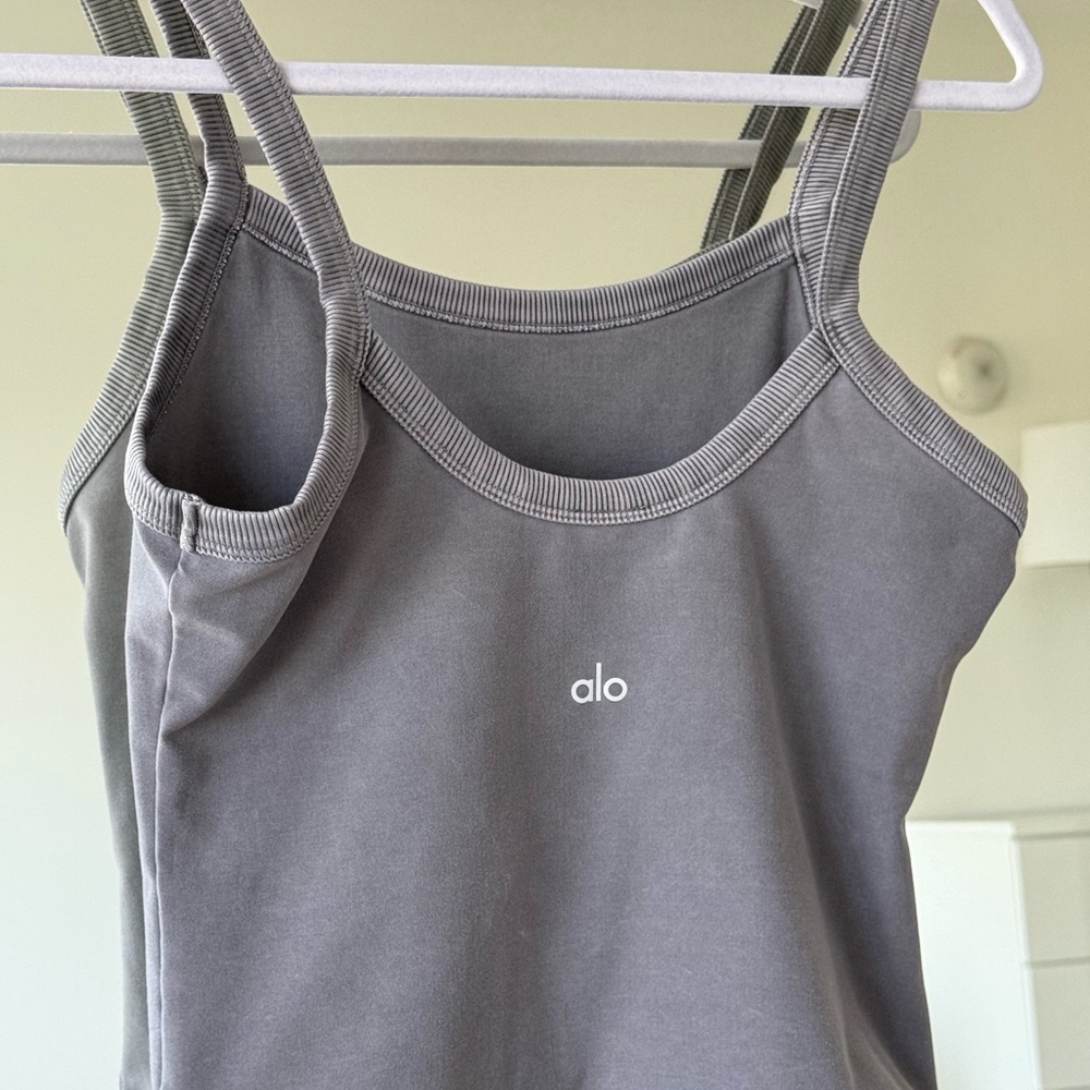ALO tank/shirt Medium Like New Tank